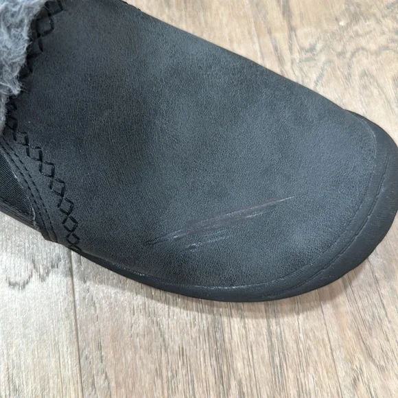 J Sport Shoes Womens 7.5M Willa Faux Fur Trim Slip On S2WLA01 Gray Suede Comfort - Picture 5 of 8